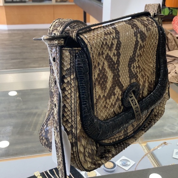 Rare python runway Fendi bag - Picture 6 of 17